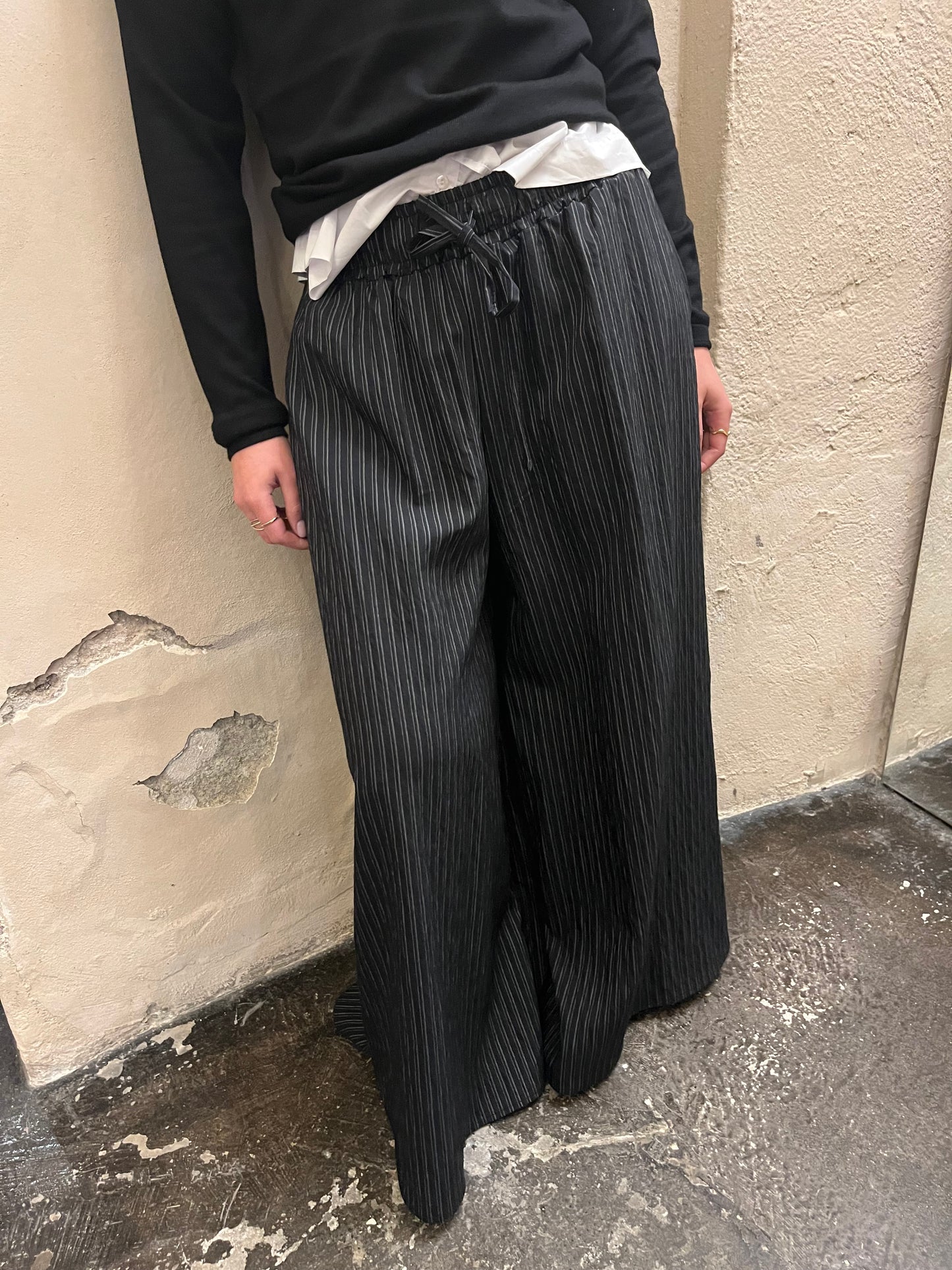 Pantalone Humility