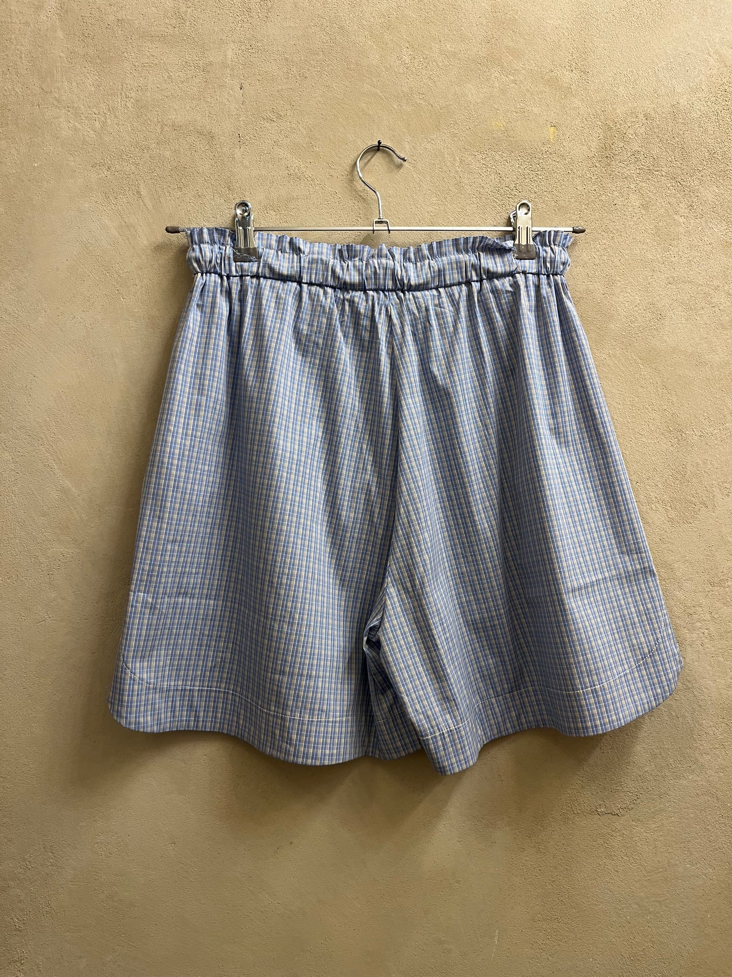 Short NOUMENO CONCEPT