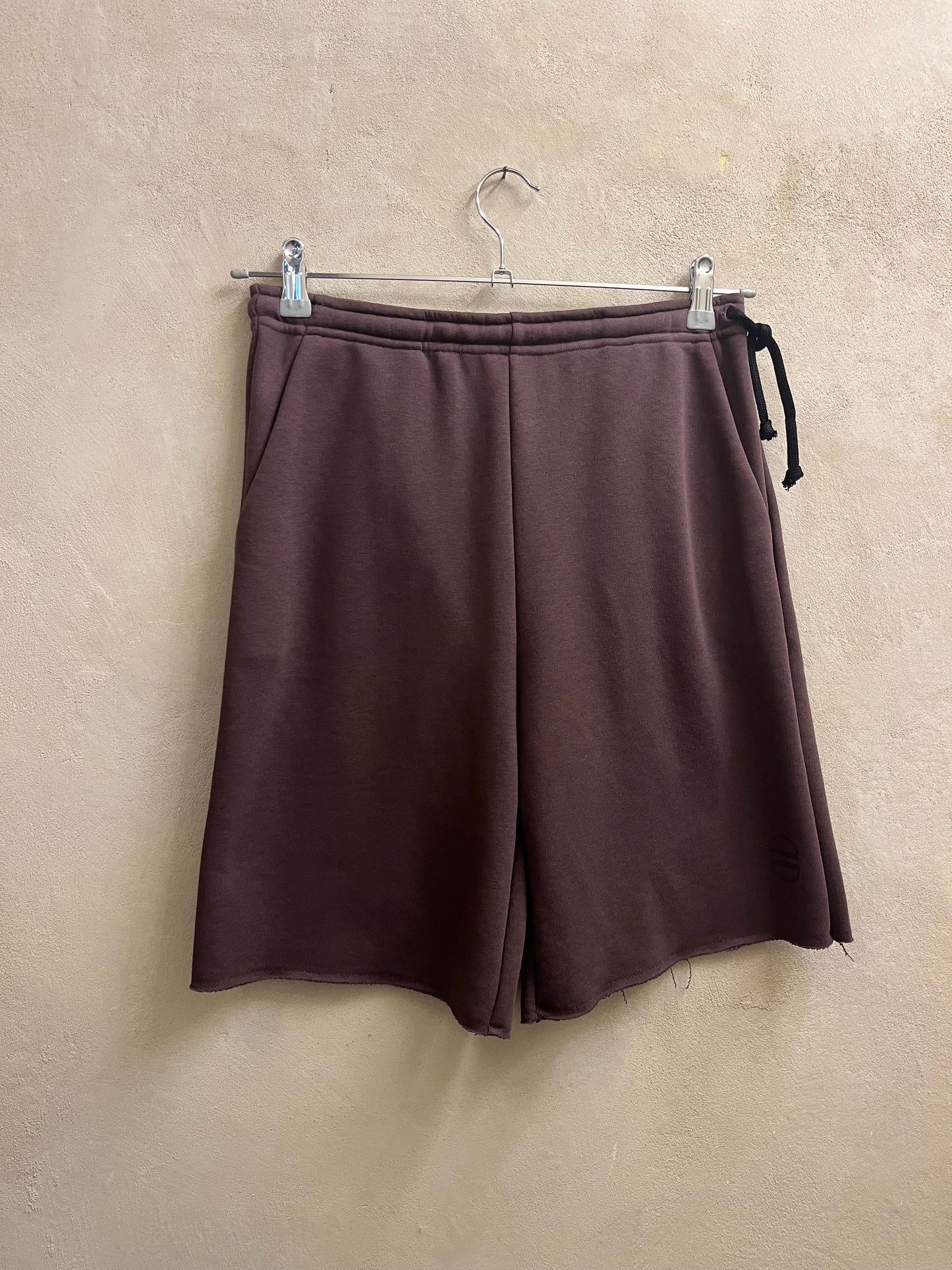 Short Douuod Woman