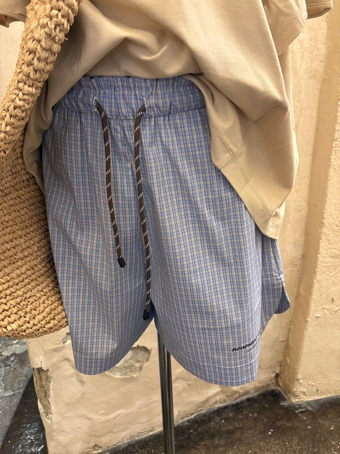 Short NOUMENO CONCEPT